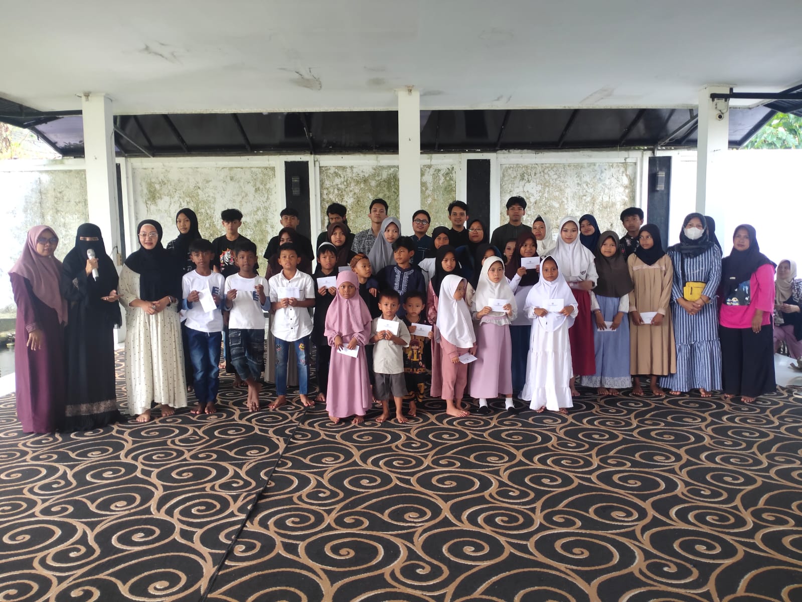 Bunda Bilqis beri santunan rutin bagi anak yatim